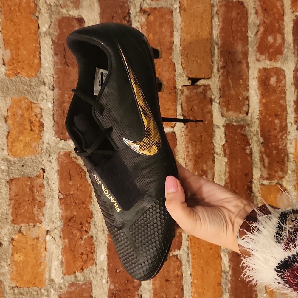 Nike Phantom Venom Elite FG Soccer Cleats